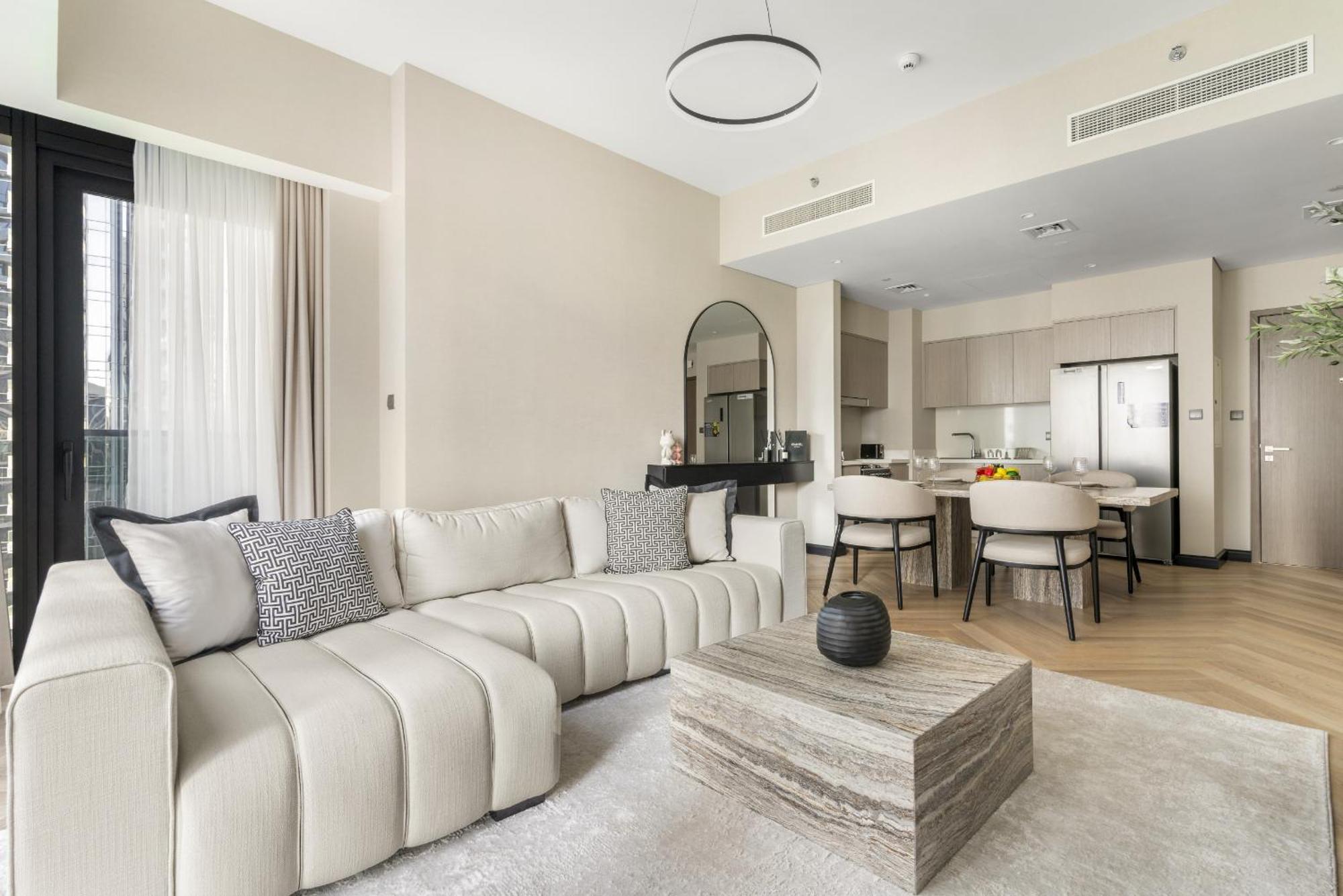 Vayk - Sophisticated 2br In Prime Downtown Location Apartment Dubai