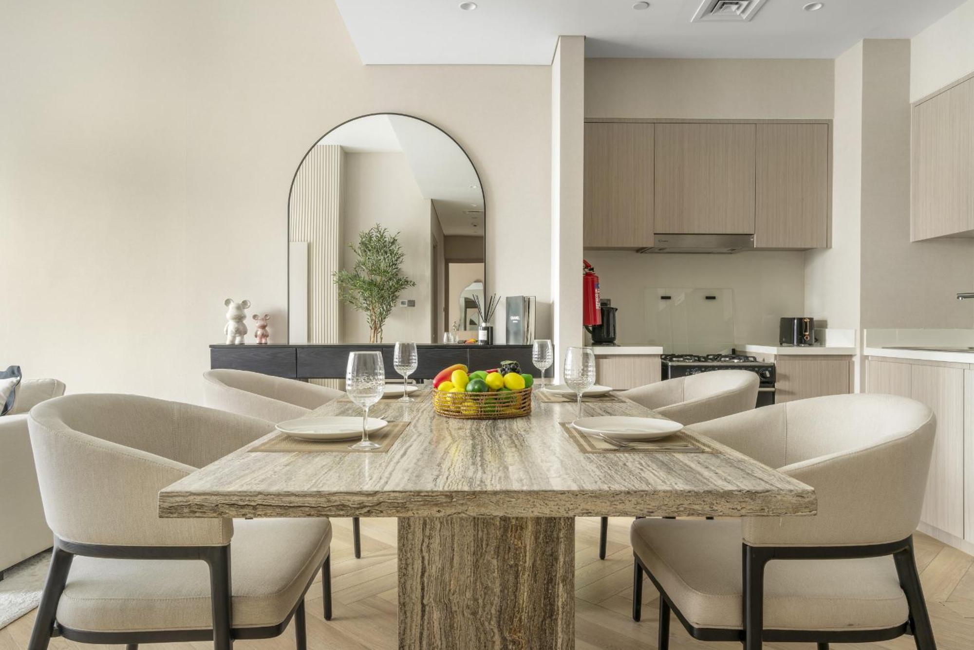Vayk - Sophisticated 2br In Prime Downtown Location Apartment Dubai